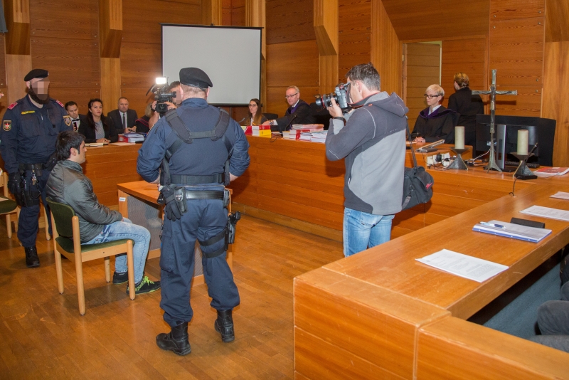 Preview 20191121 Hauptverhandlung wegen Mord in der Innsbrucker Bogenmeile (12).jpg